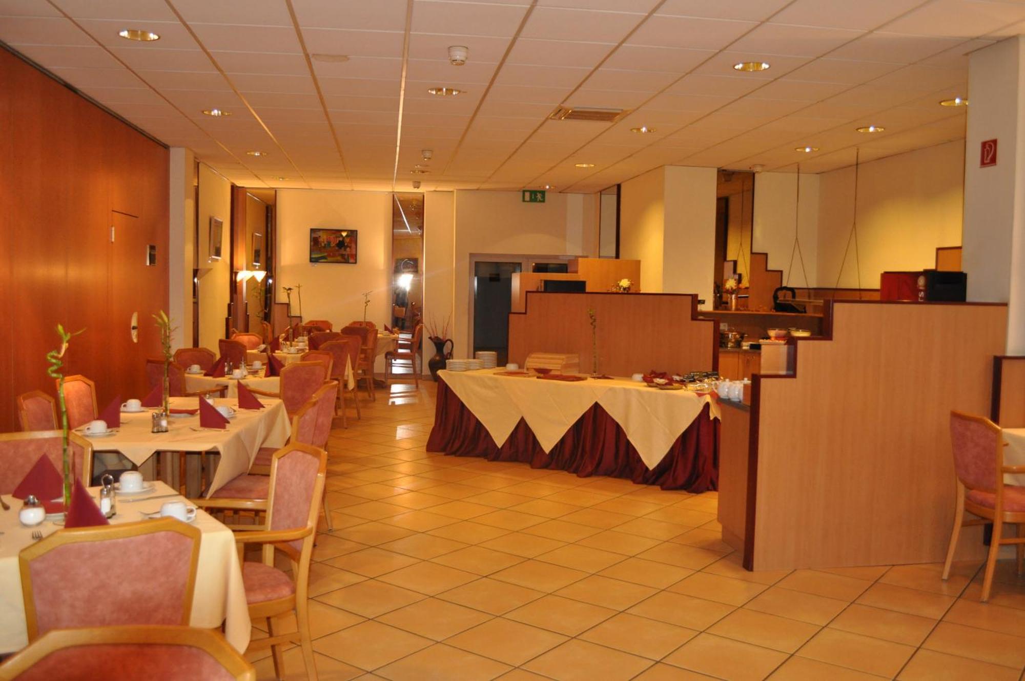 Trip Inn Hotel Frankfurt Airport Ruesselsheim Exterior photo