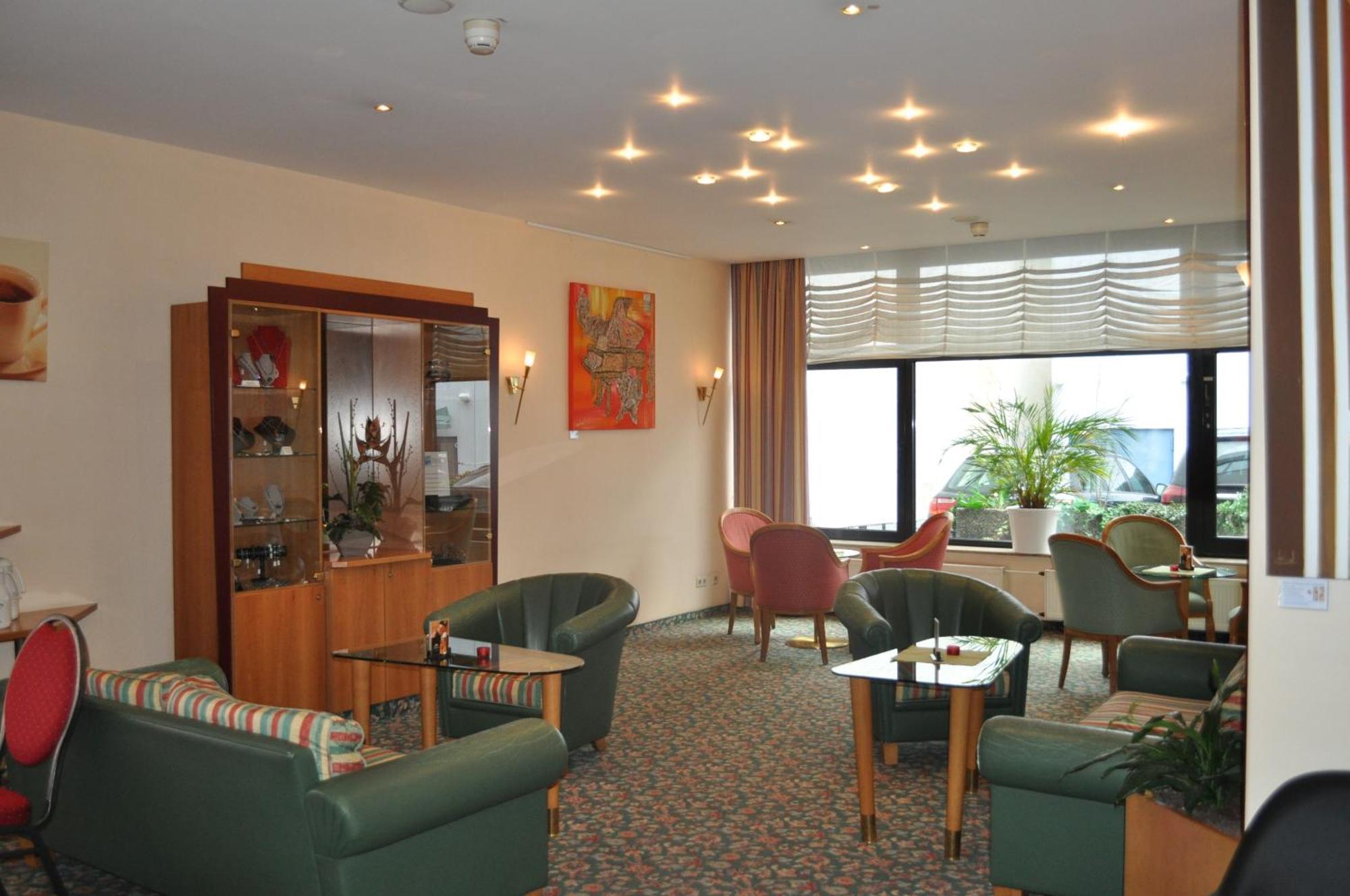 Trip Inn Hotel Frankfurt Airport Ruesselsheim Exterior photo