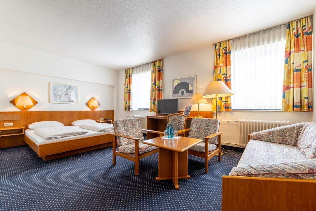 Trip Inn Hotel Frankfurt Airport Ruesselsheim Exterior photo
