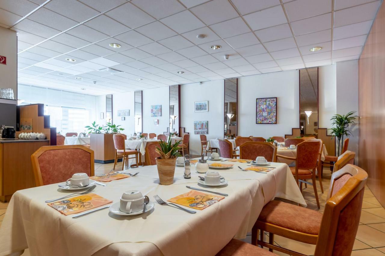 Trip Inn Hotel Frankfurt Airport Ruesselsheim Exterior photo