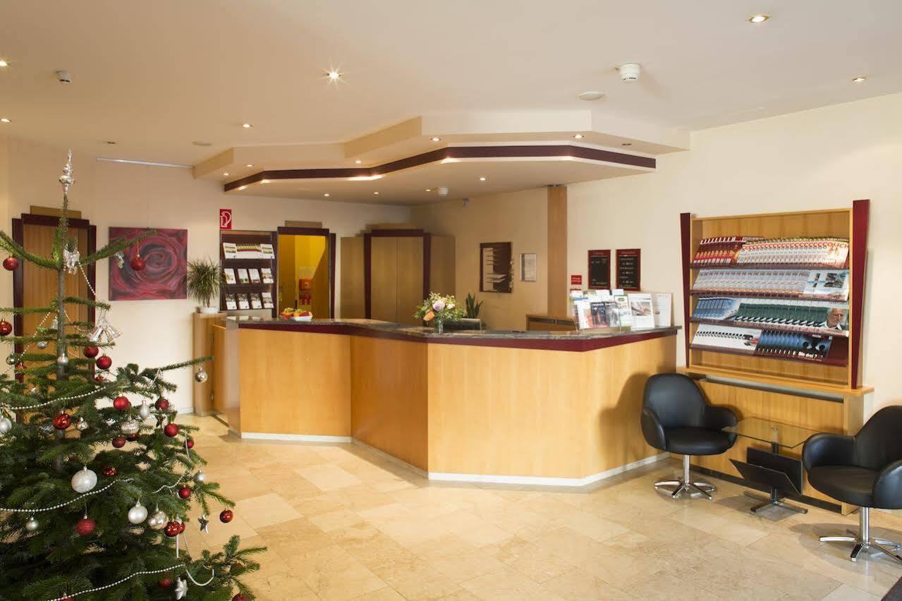 Trip Inn Hotel Frankfurt Airport Ruesselsheim Exterior photo